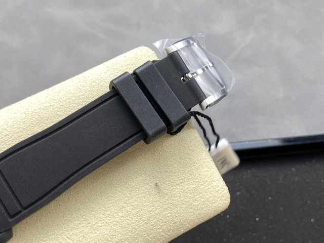 IWC Focus on big factory goods