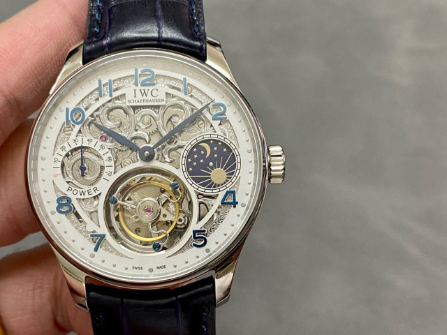 IWC Focus on big factory goods