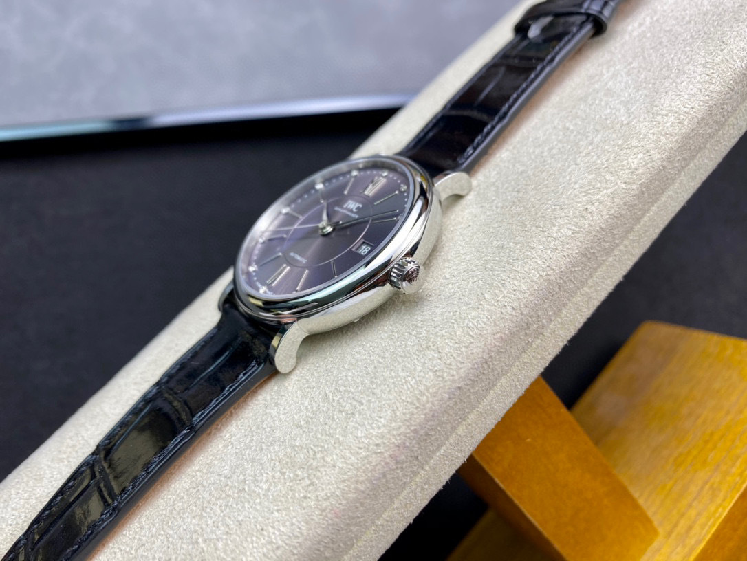 IWC Focus on big factory goods