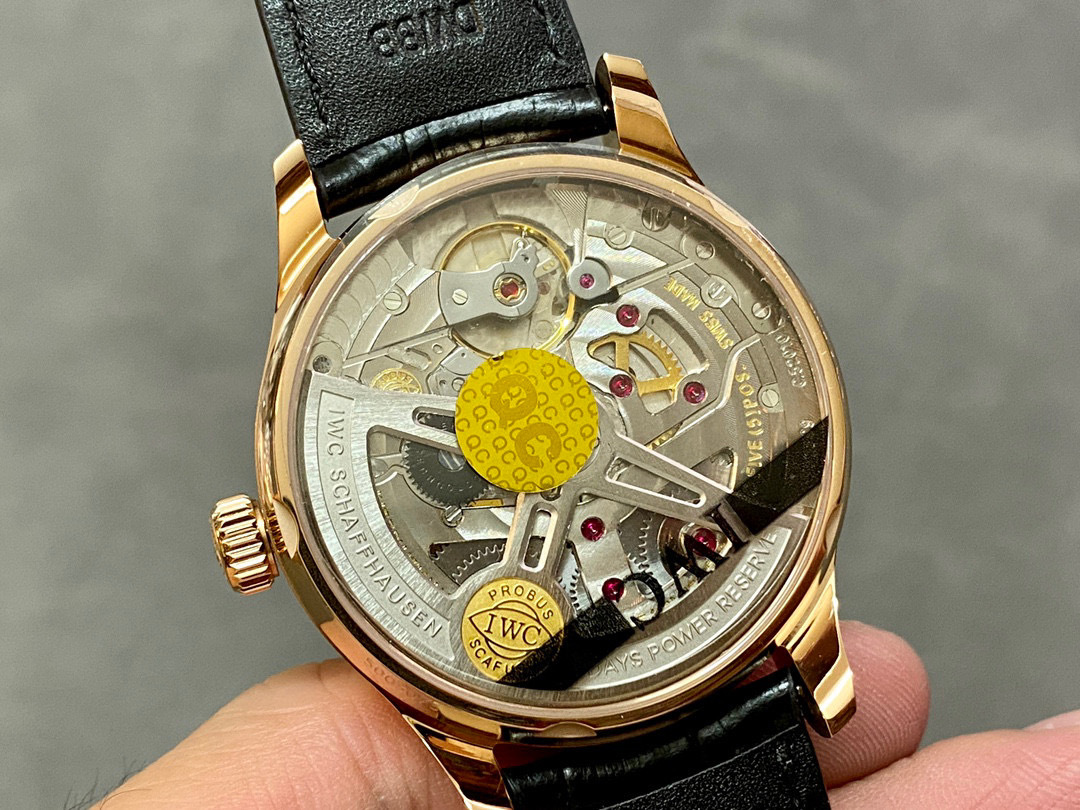 IWC Fokus pada barangan kilang besar