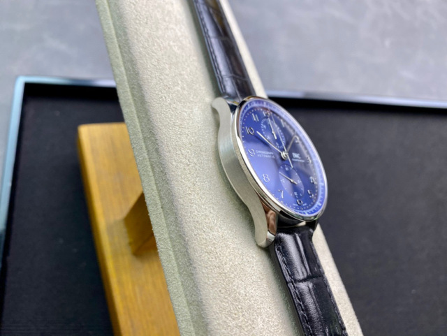 IWC Focus on big factory goods