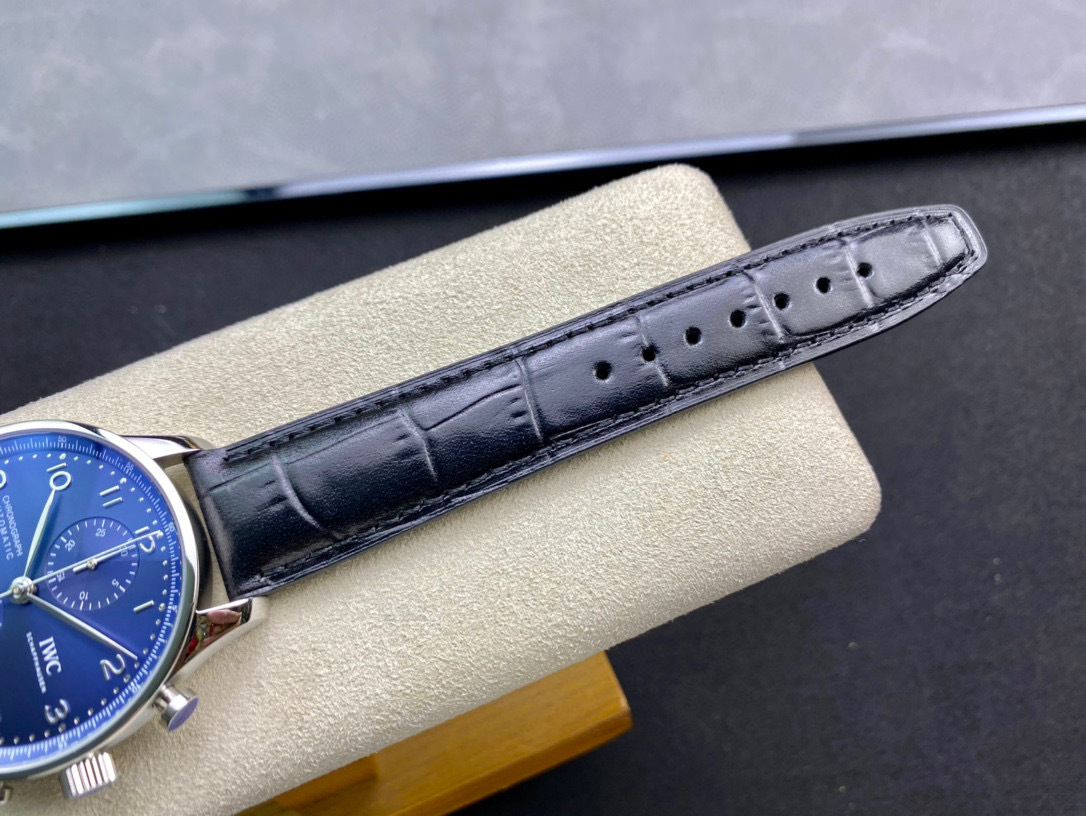 IWC Focus on big factory goods