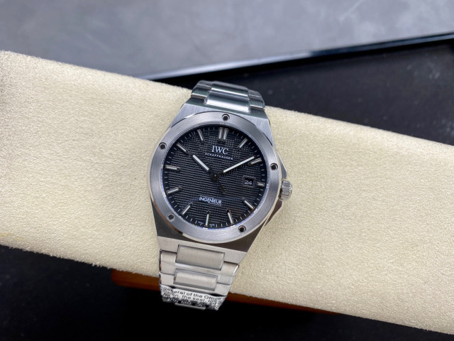 IWC Focus on big factory goods