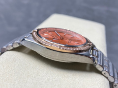Breitling Focus on big factory goods