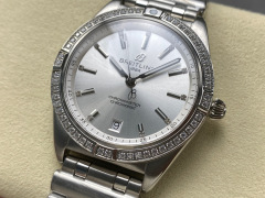 Breitling Focus on big factory goods