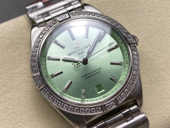 Breitling Focus on big factory goods