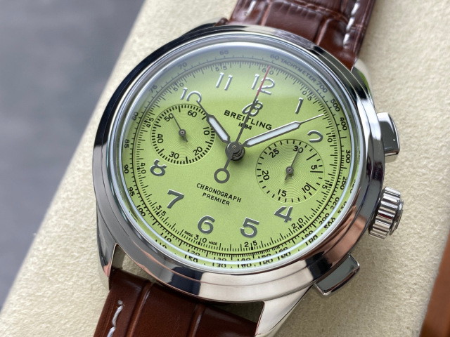 Breitling Focus on big factory goods