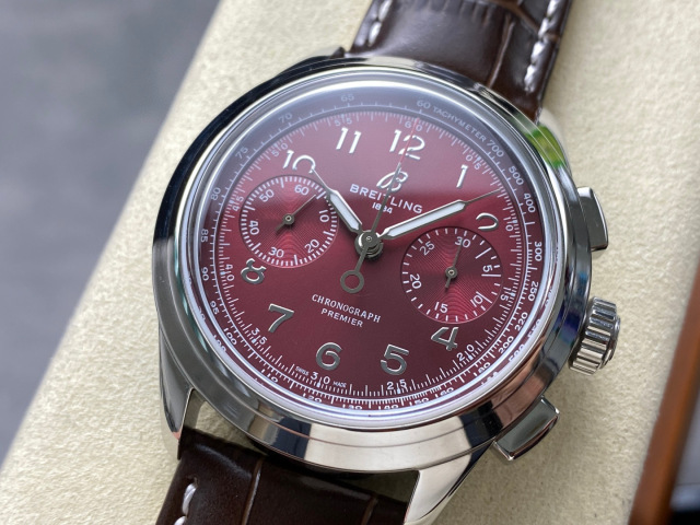 Breitling Focus on big factory goods