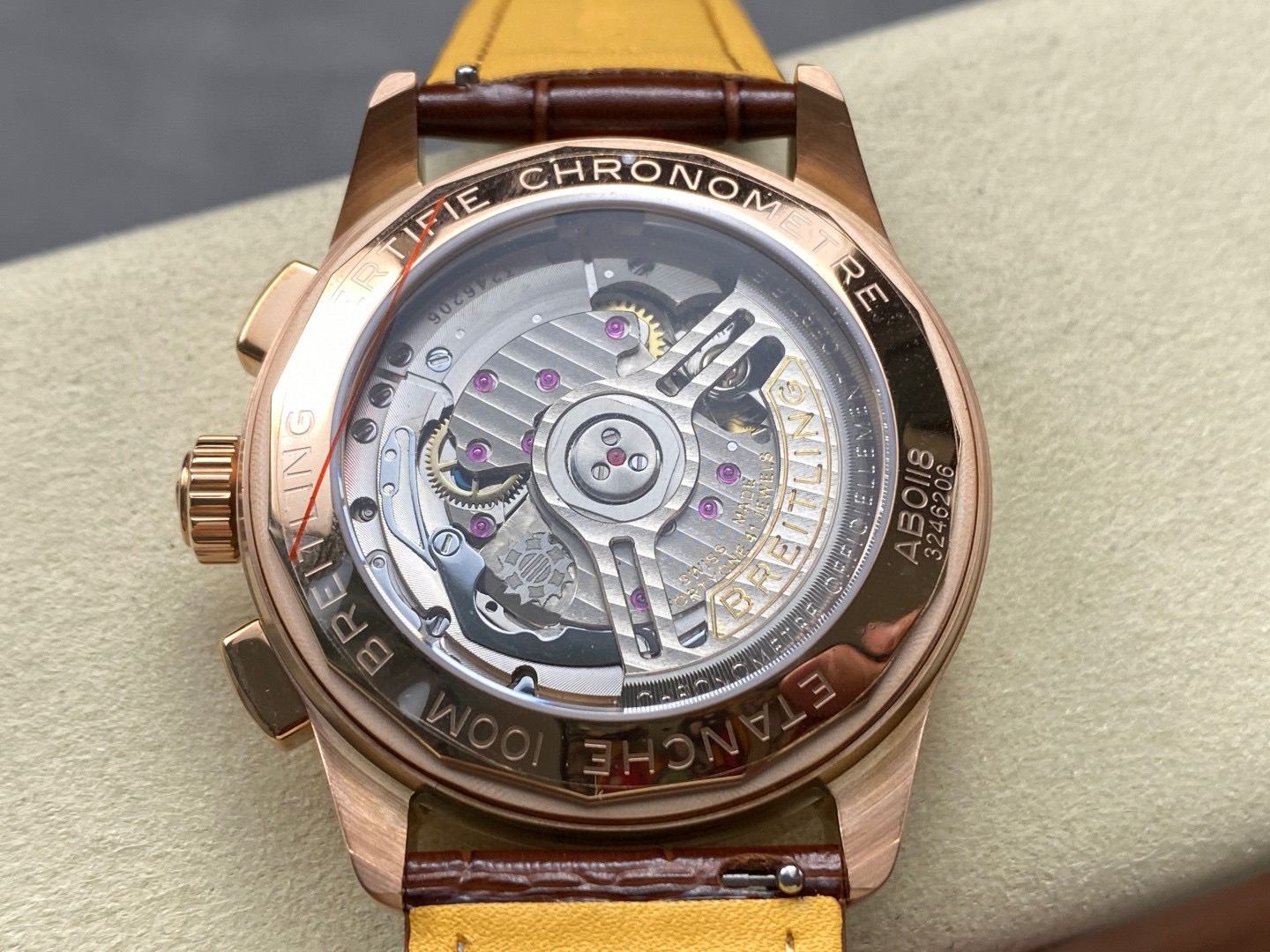 Breitling Focus on big factory goods