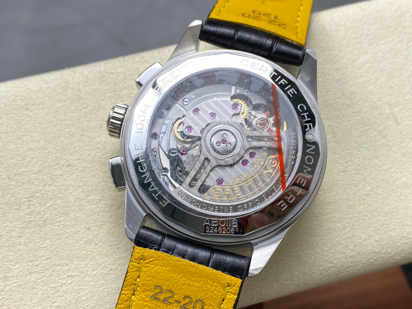 Breitling Focus on big factory goods