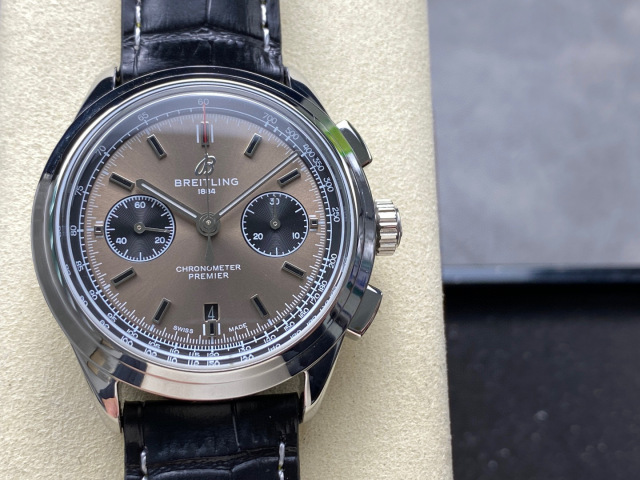 Breitling Focus on big factory goods