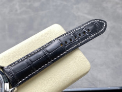 Breitling Focus on big factory goods