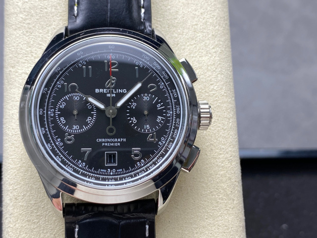 Breitling Focus on big factory goods