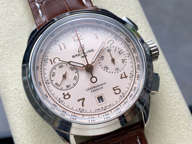 Breitling Focus on big factory goods