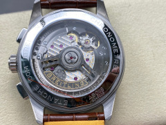 Breitling Focus on big factory goods