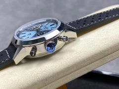 Breitling Focus on big factory goods