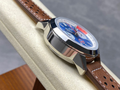 Breitling Focus on big factory goods