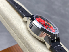 Breitling Focus on big factory goods