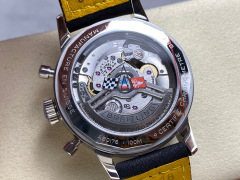 Breitling Focus on big factory goods