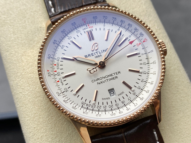 Breitling Focus on big factory goods