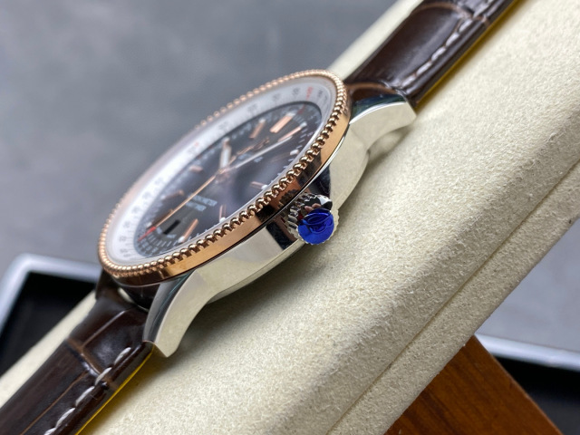 Breitling Focus on big factory goods