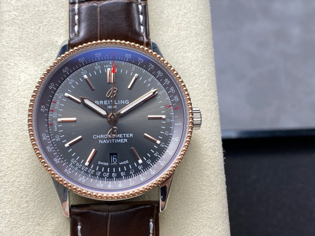 Breitling Focus on big factory goods