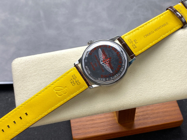 Breitling Focus on big factory goods