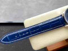 Breitling Focus on big factory goods