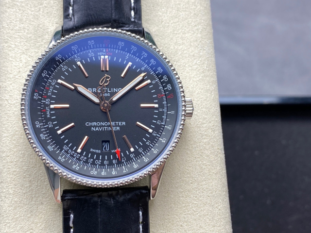 Breitling Focus on big factory goods