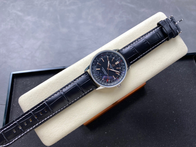 Breitling Focus on big factory goods