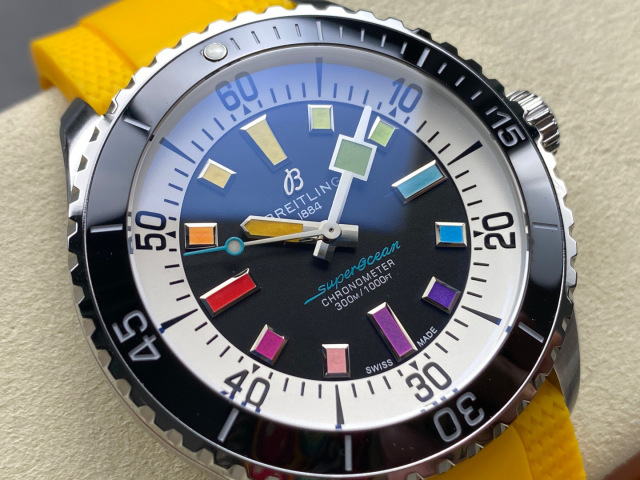 Breitling Focus on big factory goods