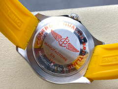 Breitling Focus on big factory goods