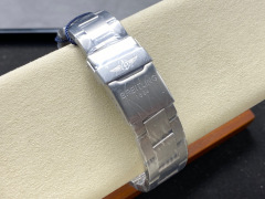 Breitling Focus on big factory goods