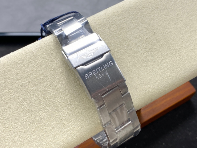 Breitling Focus on big factory goods