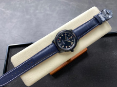Breitling Focus on big factory goods