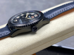 Breitling Focus on big factory goods