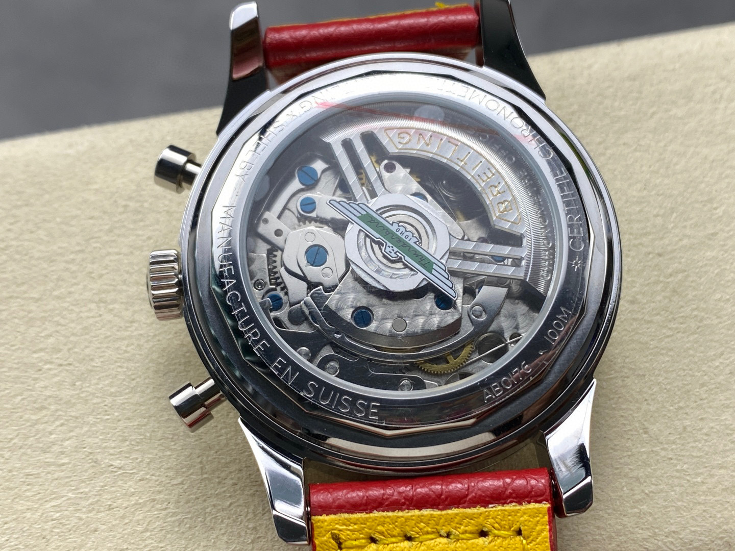 Breitling Focus on big factory goods