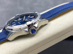 Breitling Focus on big factory goods