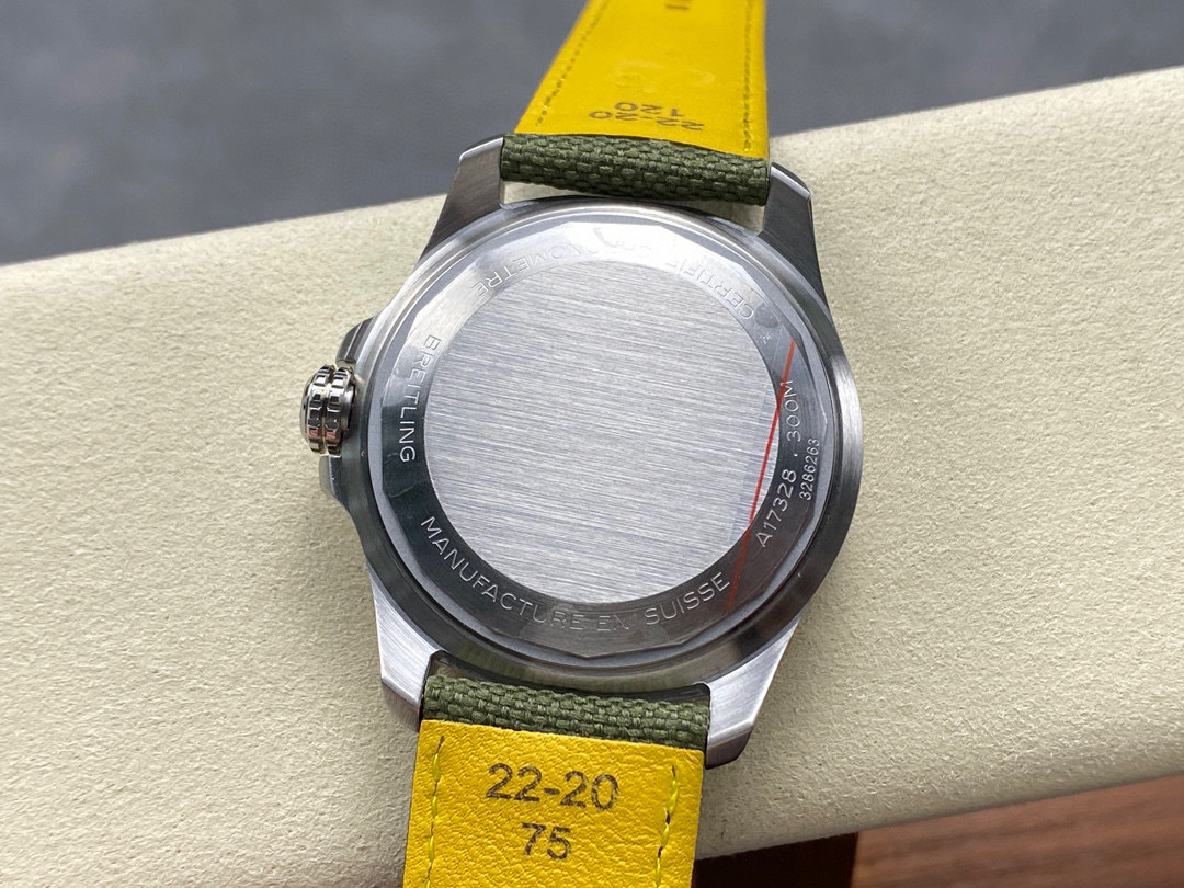 Breitling Focus on big factory goods