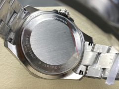Breitling Focus on big factory goods