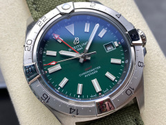 Breitling Focus on big factory goods