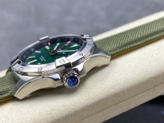 Breitling Focus on big factory goods