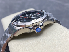Breitling Focus on big factory goods