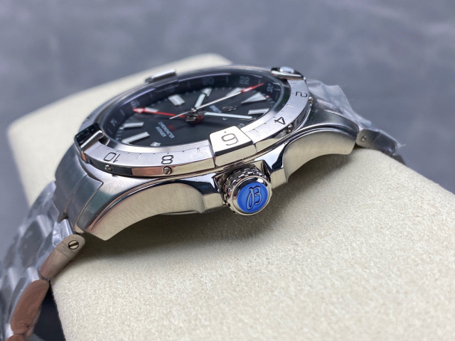 Breitling Focus on big factory goods