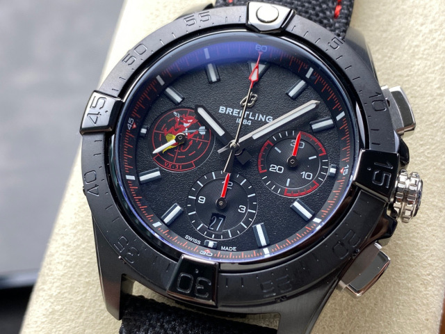 Breitling Focus on big factory goods