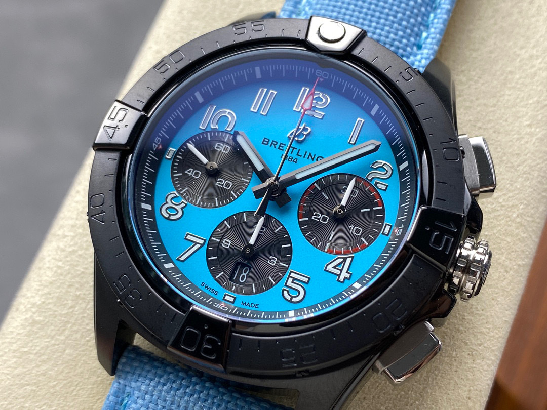 Breitling Focus on big factory goods