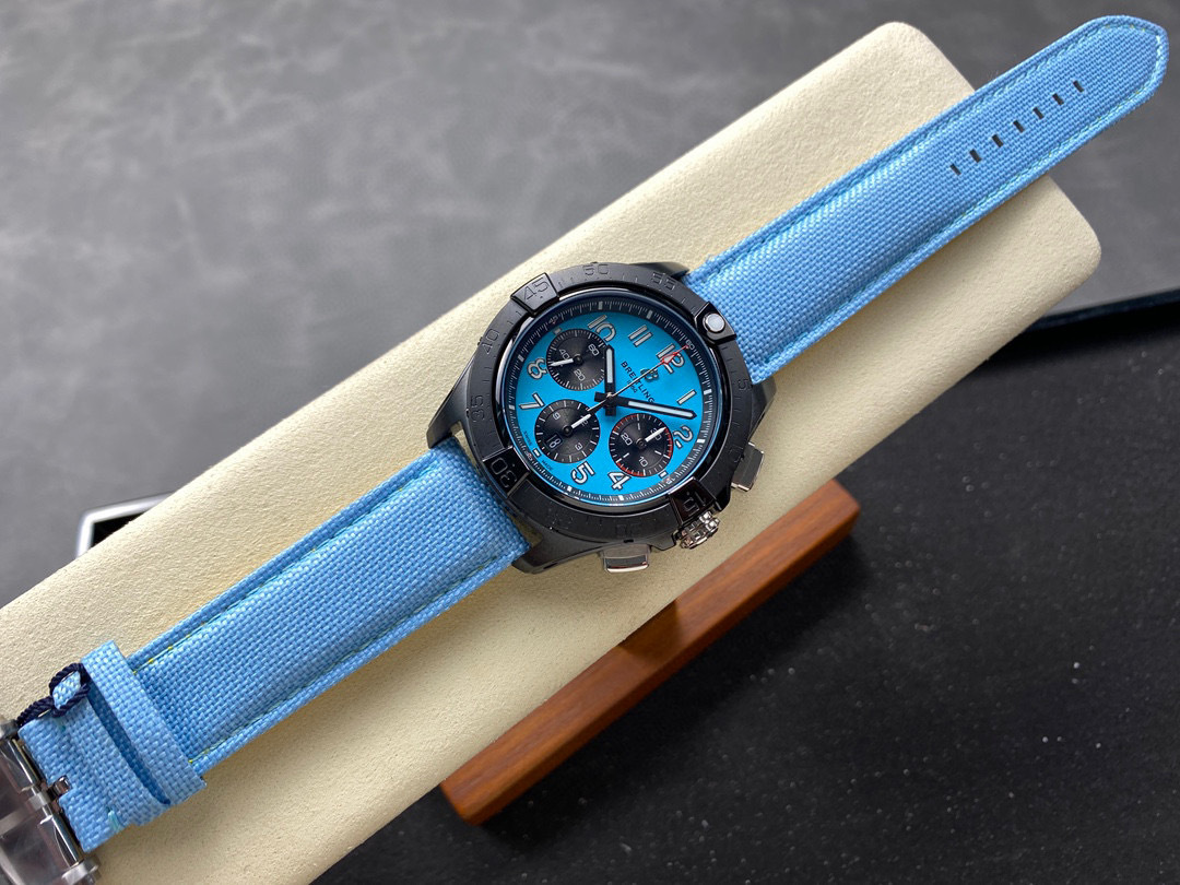 Breitling Focus on big factory goods