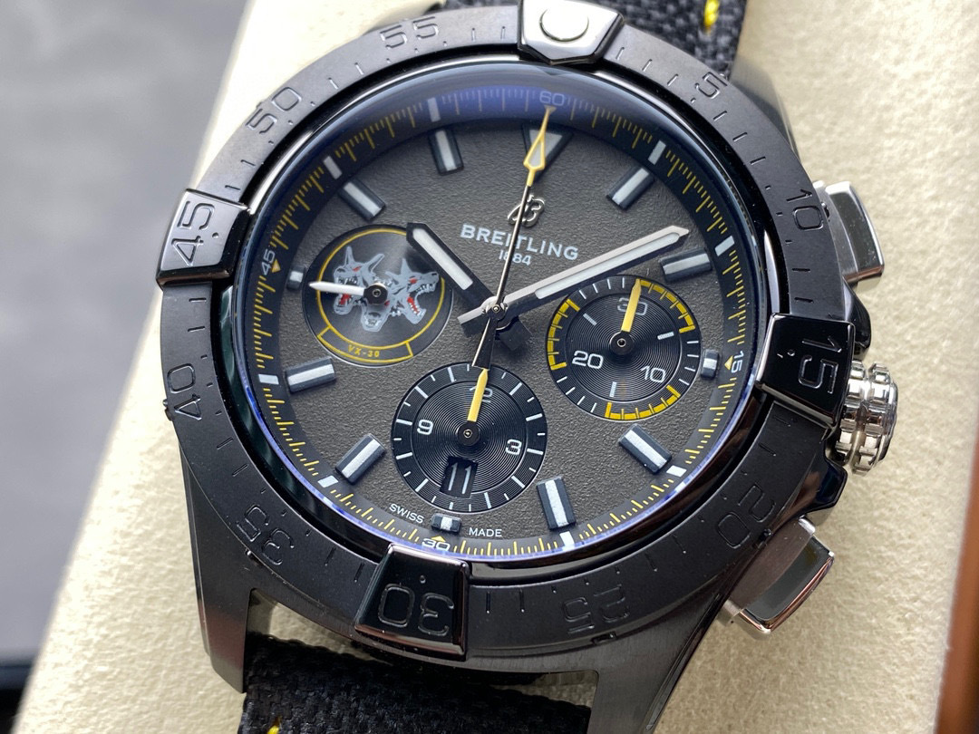Breitling Focus on big factory goods