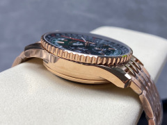 Breitling Focus on big factory goods
