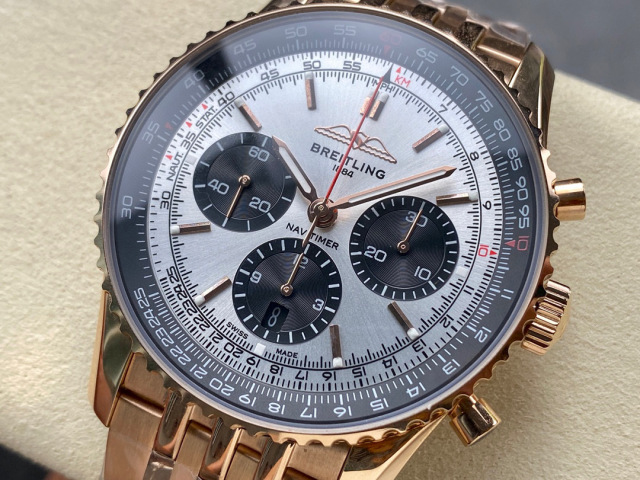 Breitling Focus on big factory goods